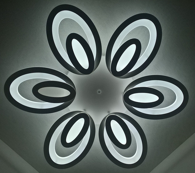 Люстра стельова LED з пультом A2309/6-wh Білий 9х62х62 см. Київ - изображение 1