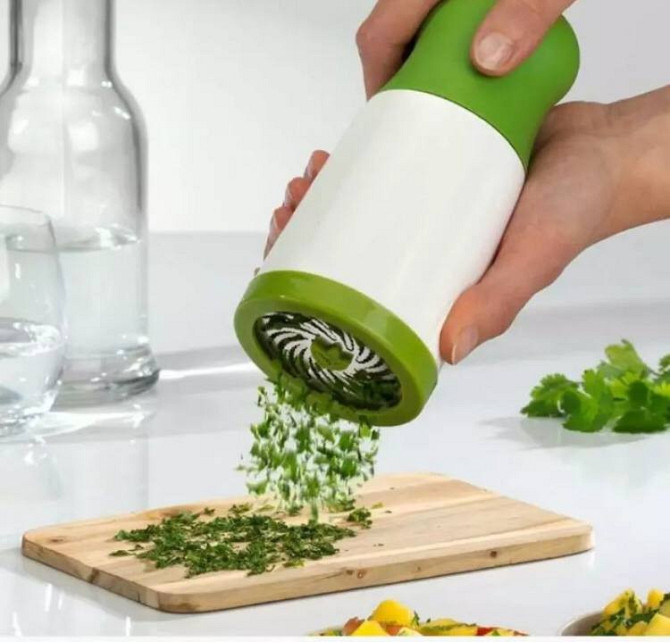 Млин для зелені Herb Grinder 8296 6х7.3х17 см Київ - изображение 1