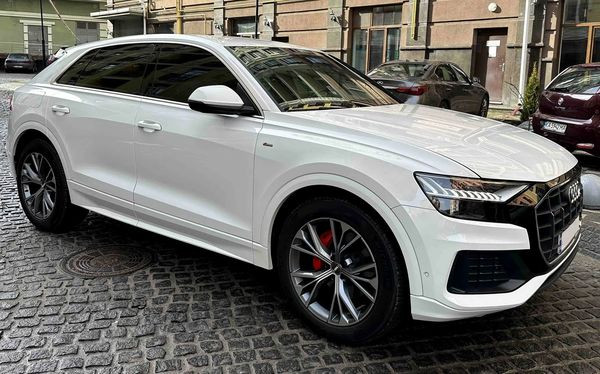 037 Внедорожник Audi Q8 S Line белая заказать Київ - изображение 1