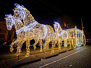 Студія «ОМІ» Створює унікальні світлові фігури, включаючи новорічні на замовлення Київ