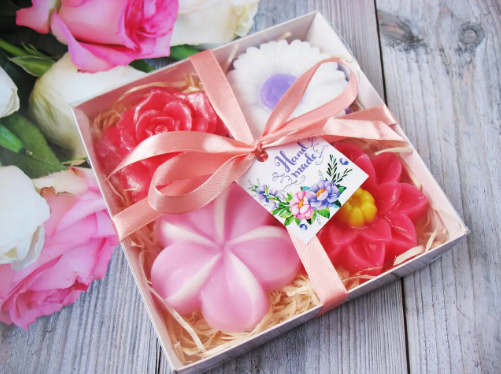 Оригінальний подарунковий жіночий набір подарунок мило ручної роботи "Квіткове асорті". Львов - изображение 1