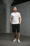 Комплект чоловічий Intruder: футболка з прапором на грудях біла + шорти трикотажні чорні Київ