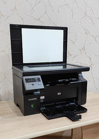 Лазерний БФП HP LaserJet M1132 MFP + USB, мережевий кабелі принтер Раздельная - изображение 1