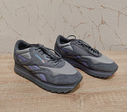 Оригінальні нові замшеві кросівки снікерси Reebok 40.5р./26.5 см Раздельная