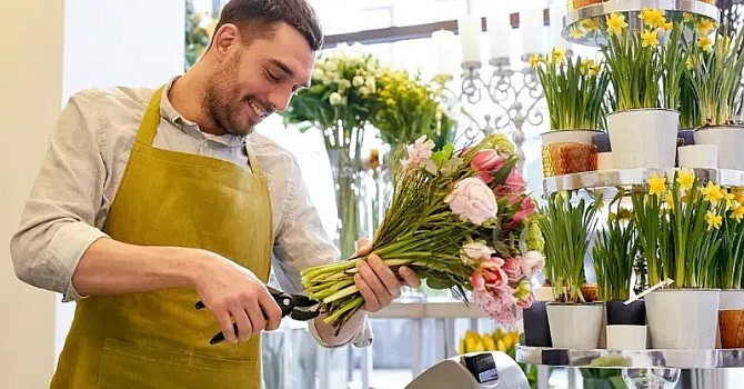 Доставка квітів Кам’янське від квіткового магазину PATIO – краса, яку легко подарувати Каменка-Днепровская - изображение 1