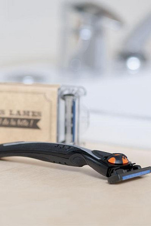 Бритва Qshave Black Spider – твоя бездоганна шкіра щодня Киев - изображение 1