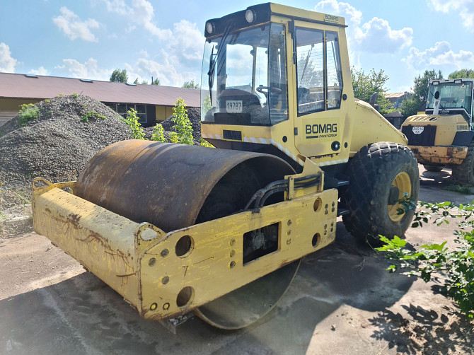 Послуги дорожнього котка BOMAG BW 211 D-40 Барышевка - изображение 1