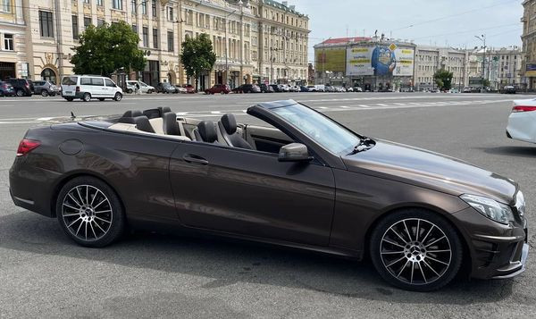 407 Кабриолет Mercedes E350 BLUETEC на свадьбу съемки Киев - изображение 1