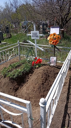 Уборка и покраска могил в Одессе Одесса - изображение 1