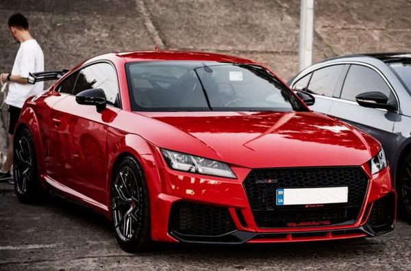 419 Audi TT RS красная для фотосессии съемки аренда Киев - изображение 1