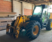 Телескопічний навантажувач 541-70 Agri Plus 2014 року, 5300 годин Винница