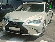 430 Авто на свадьбу Lexus ES 300h золотой аренда с водителем Київ