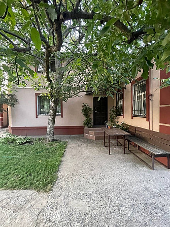 Продам будинок 131 м.кв. 4,5 сотки. Район просп. Слобожанський, вул. Радищева (братів Бачинських). Днепр - изображение 1