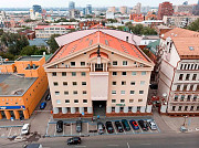 Продам. Торгово-офісна будівля 5718 м.кв. 37 соток. Центр. вул. Святослава Хороброго Днепр