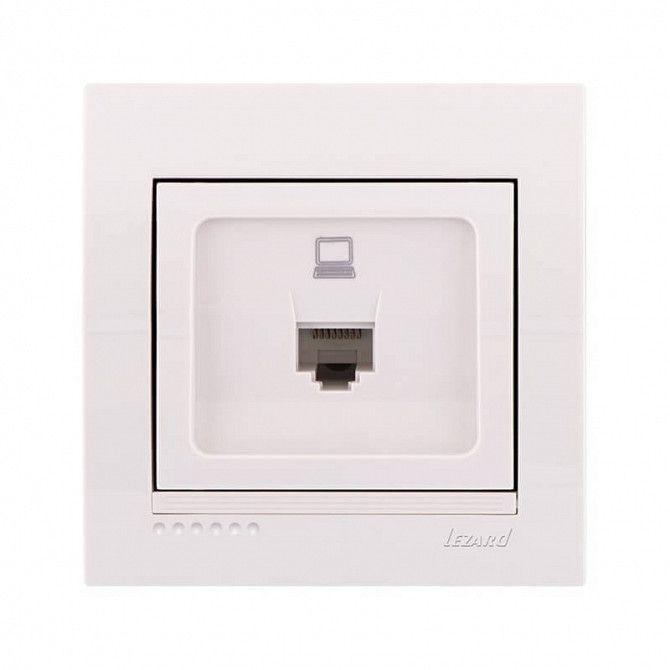 Компьютерная розетка Lezard Deriy RJ45 5 категория Белая (702-0202-139) Киев - изображение 1
