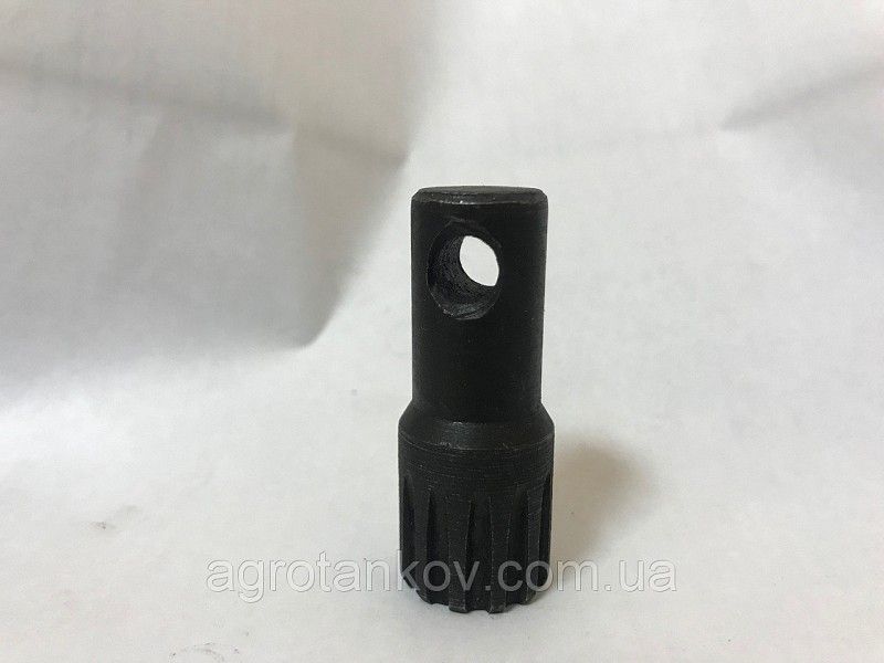 Переходник на дозатор. Переходник дозатора. Переходник шлицевой насоса дозатора. Адаптер для дозаторов. Переходник насоса дозатора мтз 82.