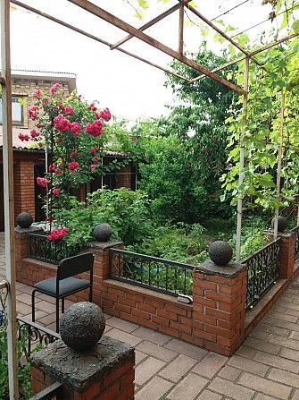 Продам большой 2-ух этажный дом, Левый берег, парк «Веселка». Мариуполь - изображение 1