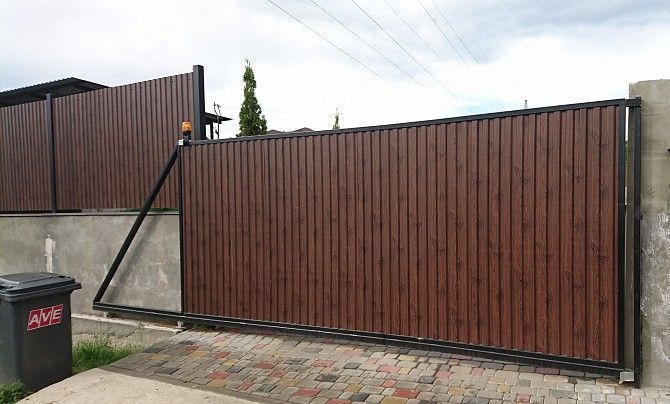 Відкатні ворота з профнастилу Ужгород - изображение 1