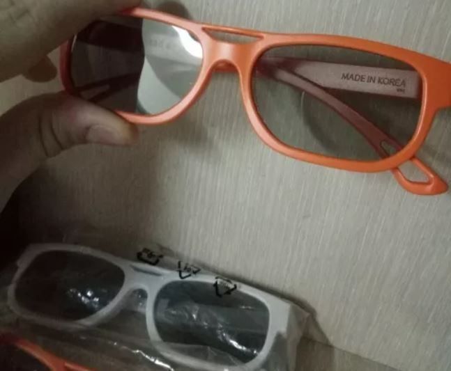 3Д очки для ТВ LG новые 2 штуки в упаковке 3D AG-F200 GLASSES Донецк - изображение 1