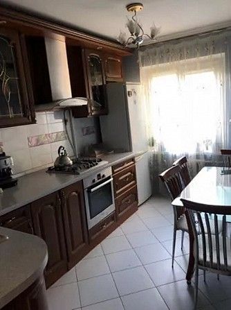 Продам 3 комнатную квартиру 61 кв.м. на Давида Ойстраха Одесса - изображение 1
