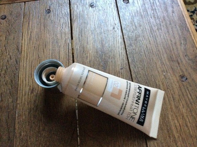 Продаю тональный крем от Maybelline Харьков - изображение 1