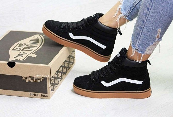 Женские зимние кроссовки черные с белым Vans 6784 Мелитополь - изображение 1