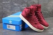 Женские кроссовки Tubular Invader бордовые 3124 Мелитополь