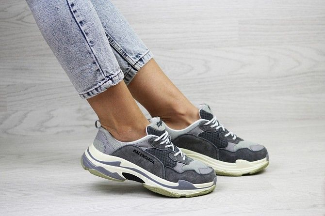 Женские кроссовки серые Balenciaga 8099 Мелитополь - изображение 1