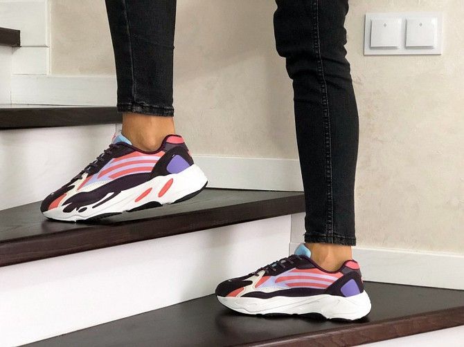Женские кроссовки темно фиолетовые Adidas Yeezy Boost 700 8689 Мелитополь - изображение 1