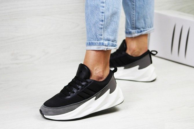 Женские кроссовки черно - серые с белым Adidas Sharks 7938 Мелитополь - изображение 1