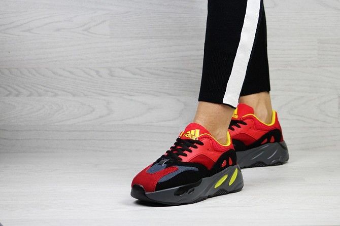 Женские кроссовки черные с красным Adidas x Yeezy Boost 700 OG 7317 Мелитополь - изображение 1