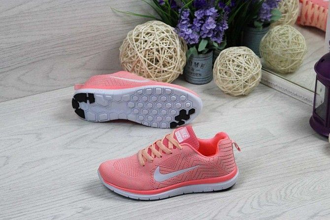 Кроссовки женские розовые Free Run 4.0 4900 Мелитополь - изображение 1