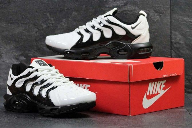 Кроссовки мужские белые Air Vapormax Plus 5861 Мелитополь - изображение 1