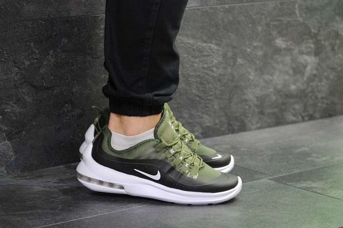 Кроссовки мужские зеленые с белым Nike Air Max Axis 7138 Мелитополь - изображение 1
