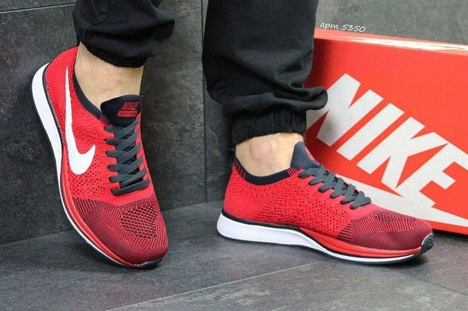 Кроссовки мужские красные Nike Flyknit Racer 5350 Мелитополь - изображение 1