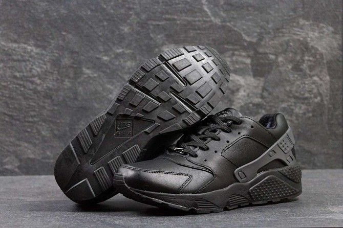 Мужские зимние кроссовки Huarache черные 3304 Мелитополь - изображение 1