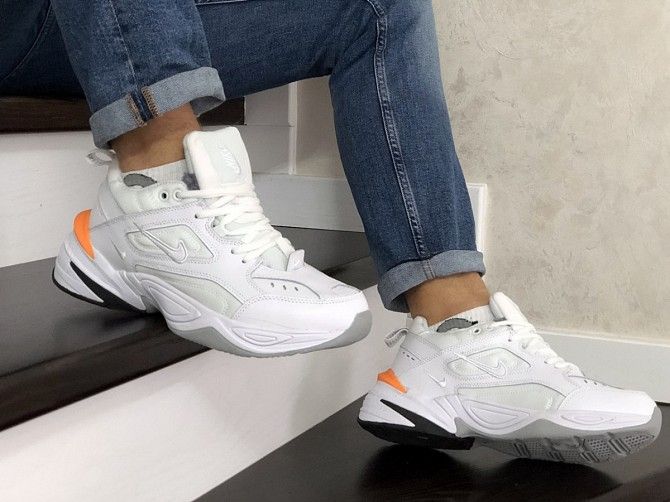 Мужские зимние кроссовки белые Nike Air Monarch 8737 Мелитополь - изображение 1