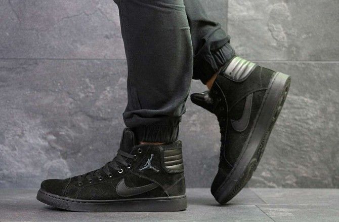 Мужские зимние кроссовки черные Jordan Nike 6571 Мелитополь - изображение 1