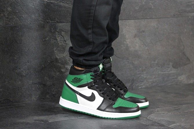 Мужские кроссовки белые с зеленым Nike Air Jordan 1 Python 8146 Мелитополь - изображение 1
