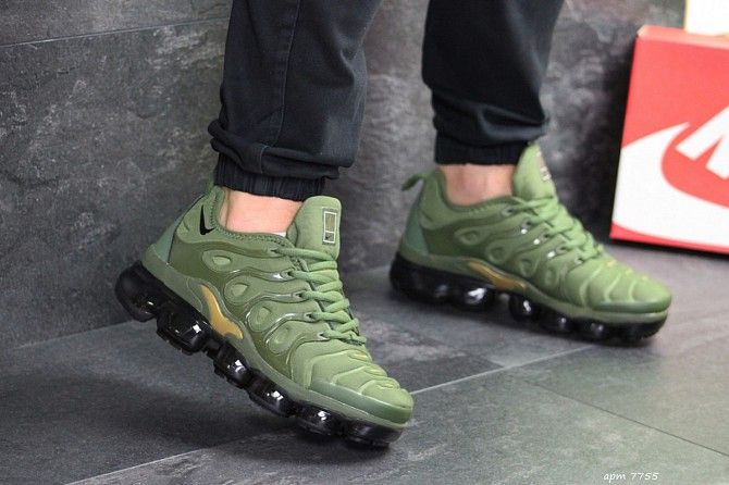 Мужские кроссовки зеленые Air Vapormax Plus 7755 Мелитополь - изображение 1