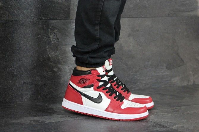 Мужские кроссовки красные с белым Nike Air Jordan 1 Python 8147 Мелитополь - изображение 1