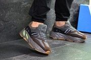 Мужские кроссовки серые с коричневым x Yeezy Boost 700 OG 7313 Мелитополь