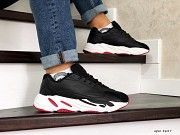 Мужские кроссовки черно белые с красным Adidas Yeezy Boost 700 8687 Мелитополь