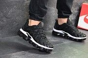 Мужские кроссовки черно-белые Air Vapormax Plus 7728 Мелитополь