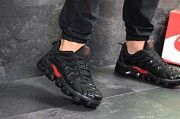Мужские кроссовки черные с красным Nike Air Vapormax Plus 7725 Мелитополь