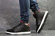 Мужские зимние кроссовки черные с красным Air Jordan 6905 Мелитополь