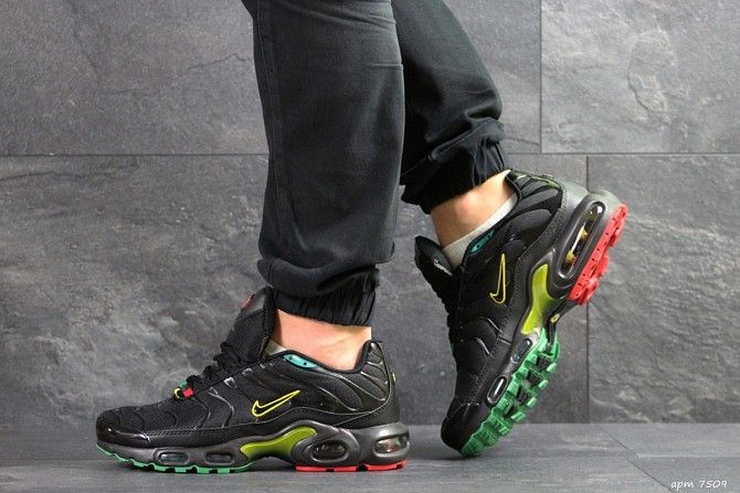 Мужские кроссовки черные с желтым Air Max Tn 7509 Мелитополь - изображение 1