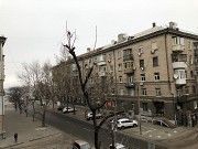 2к сталинка на Мономаха (Московская) возле набережной. Дніпро