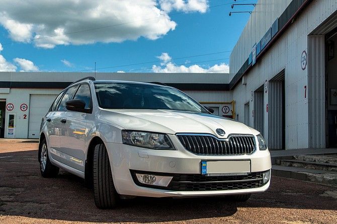 Модельные авточехлы MILLENNIUM SKODA Oktavia A7 "Алькантара" Бердичев - изображение 1