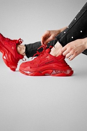 Кроссовки Balenciaga triple s Red Киев - изображение 1